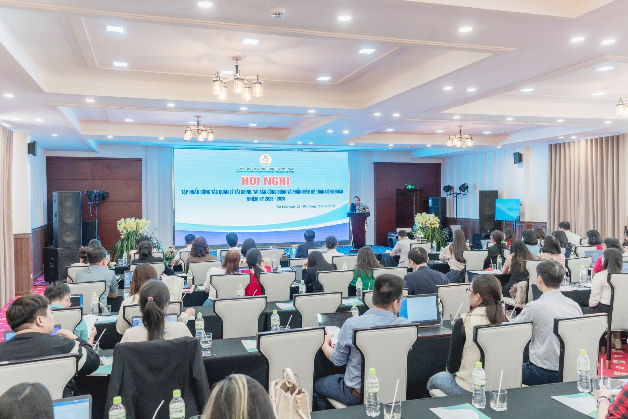 Hội nghị tập huấn công tác quản lý tài chính, tài sản công đoàn và phần mềm kế toán công đoàn ngày 05-06/01/2024