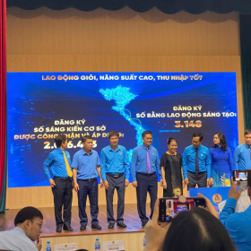 Vina Toyo tham gia buổi Lễ phát động phong trào thi đua "Lao động giỏi, năng suất cao, thu nhập tốt"